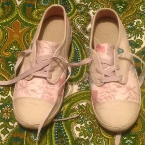 Sanuk Floral Canvas Sneakers Tan & Pink Cap Toe 5M